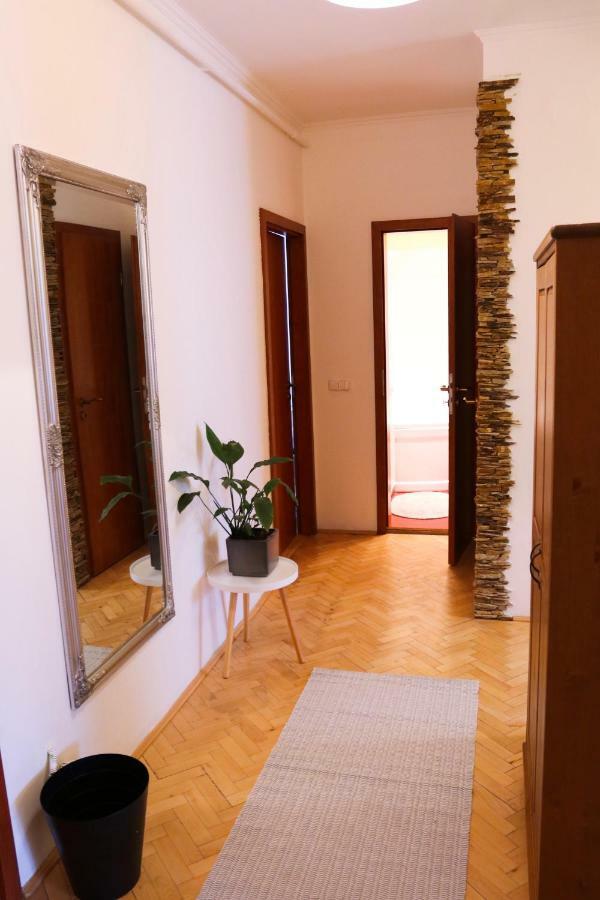 Palace Apartman - Minaret, Eger Eksteriør billede